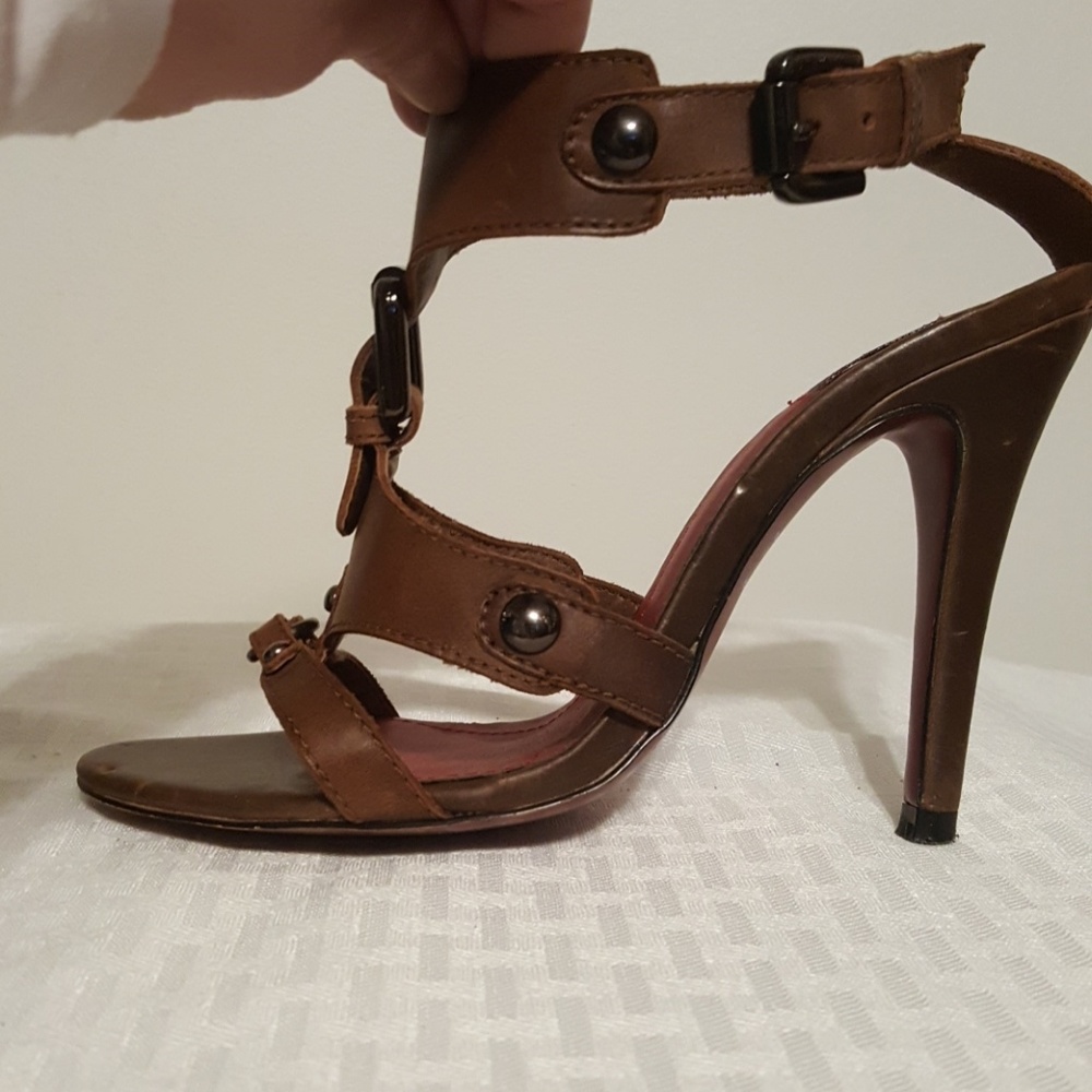 **SPRING CLEANOUT** High heel sandals